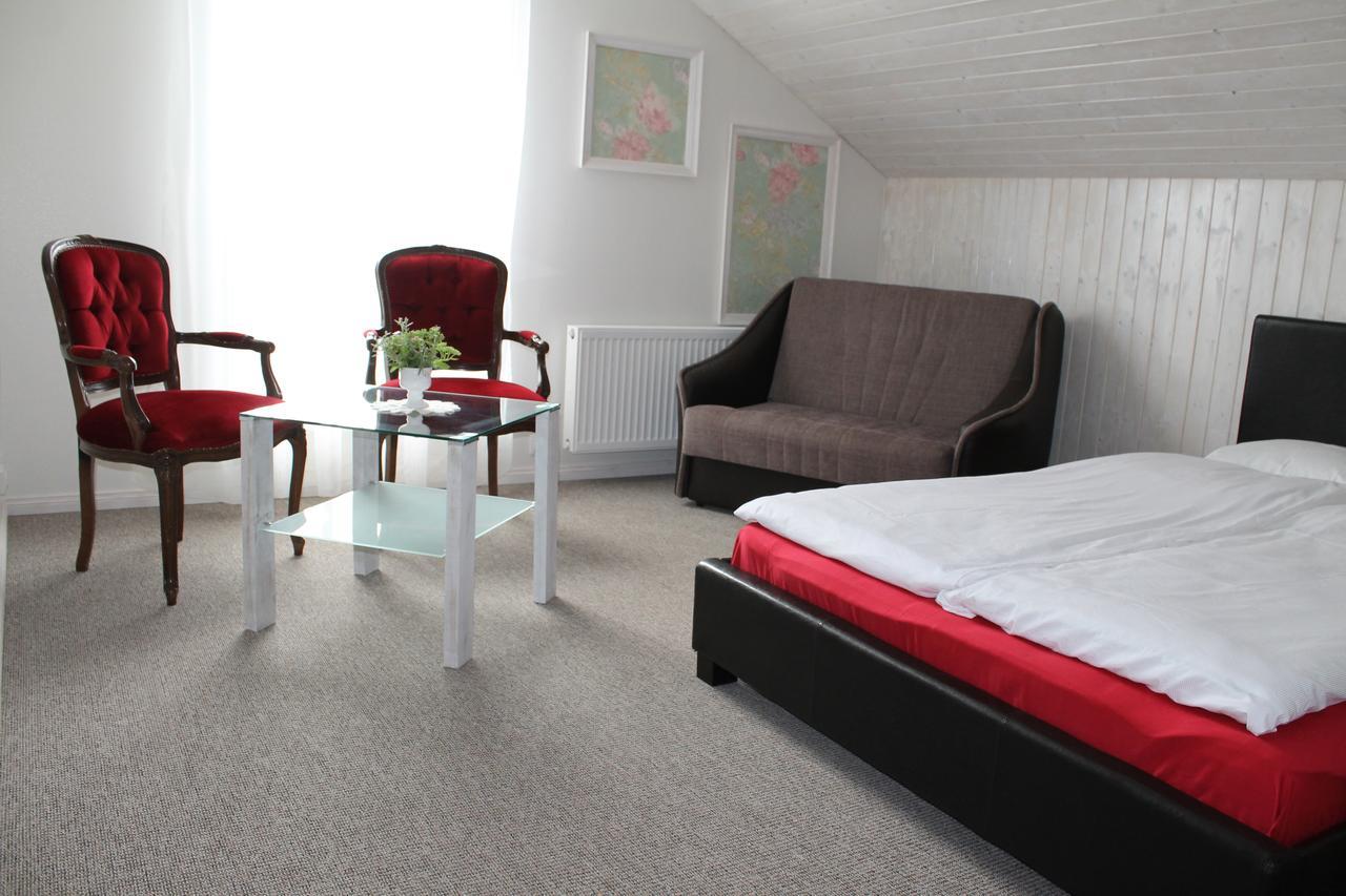 Viesu Nams Amrai Hotel Ventspils Bagian luar foto