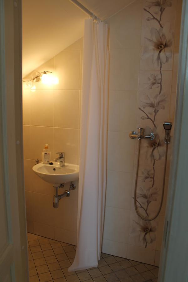 Viesu Nams Amrai Hotel Ventspils Bagian luar foto